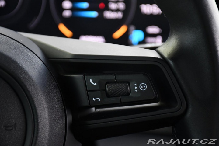 Porsche Taycan CROSS TURISMO REZERVACE 2021