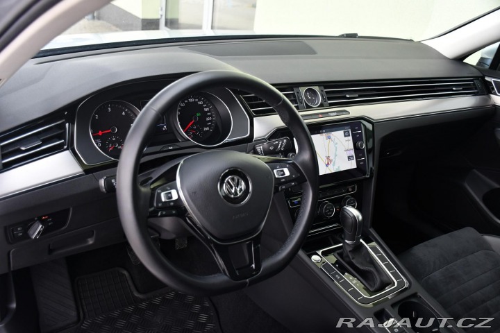 Volkswagen Passat 2.0TDi HIGHLINE DSG ACC Č 2019