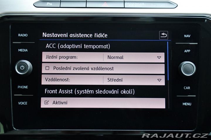 Volkswagen Passat 2.0TDi HIGHLINE DSG ACC Č 2019