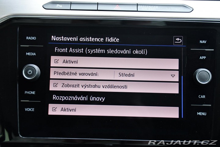 Volkswagen Passat 2.0TDi HIGHLINE DSG ACC Č 2019