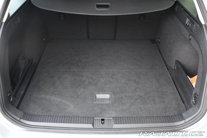 Volkswagen Passat 2.0TDi HIGHLINE DSG ACC Č 2019