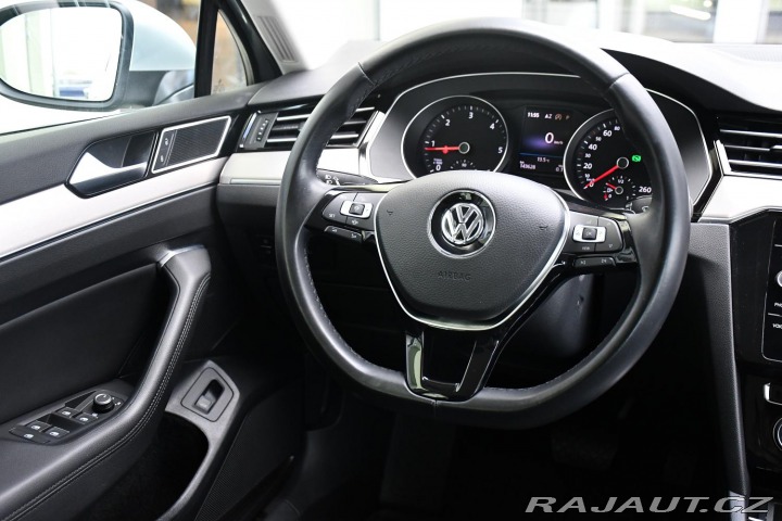 Volkswagen Passat 2.0TDi HIGHLINE DSG ACC Č 2019