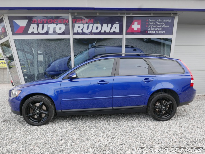 Volvo V50 2,5 T5 162kW REZERVACE 2005
