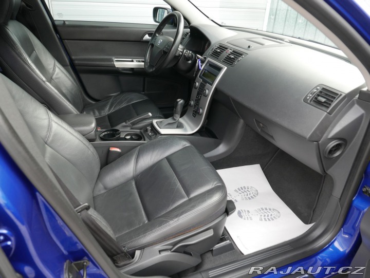 Volvo V50 2,5 T5 162kW REZERVACE 2005