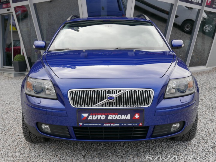 Volvo V50 2,5 T5 162kW REZERVACE 2005