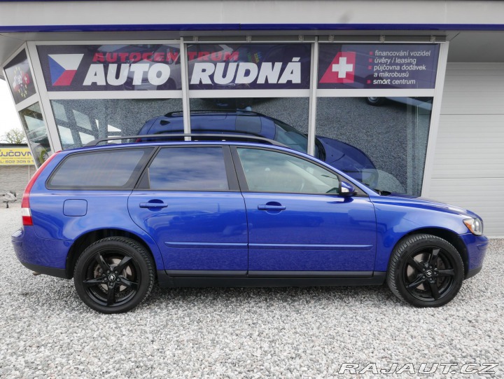 Volvo V50 2,5 T5 162kW REZERVACE 2005
