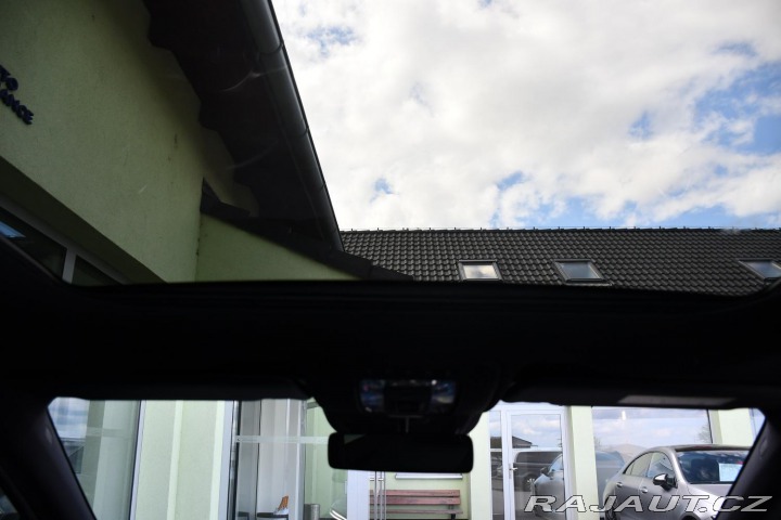 Mercedes-Benz B 220d AMG K360°PANO ČR 2019