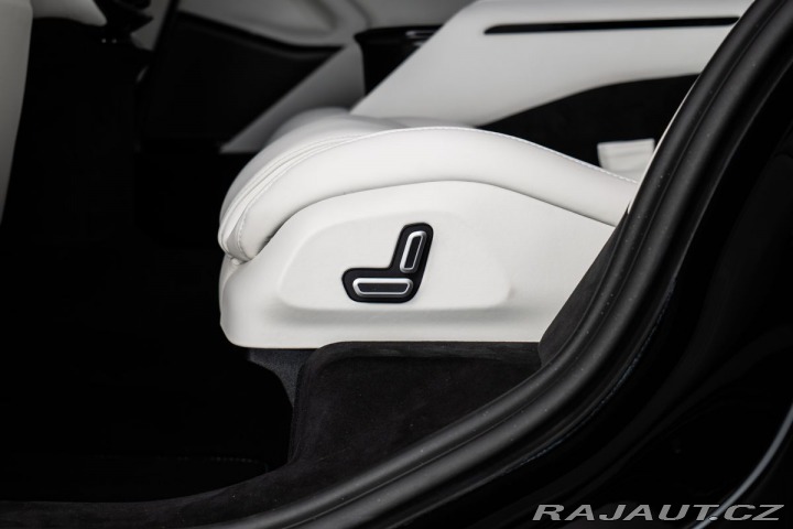 Ferrari Purosangue Pano/LIFT/Masáž/Ventilace 2026