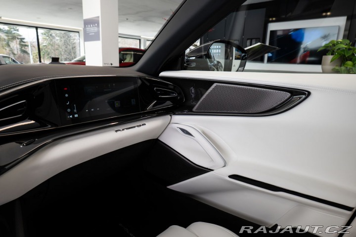 Ferrari Purosangue Pano/LIFT/Masáž/Ventilace 2026