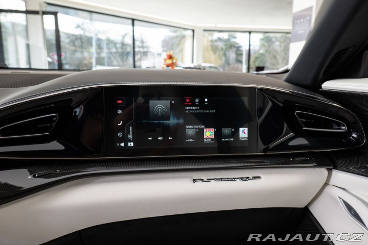 Ferrari Purosangue Pano/LIFT/Masáž/Ventilace 2026