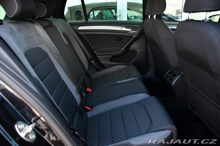 Volkswagen Golf 1.4TSi DSG R-LINE ČR 2017