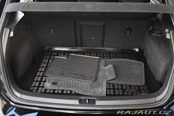 Volkswagen Golf 1.4TSi DSG R-LINE ČR 2017