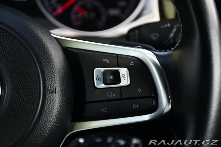 Volkswagen Golf 1.4TSi DSG R-LINE ČR 2017