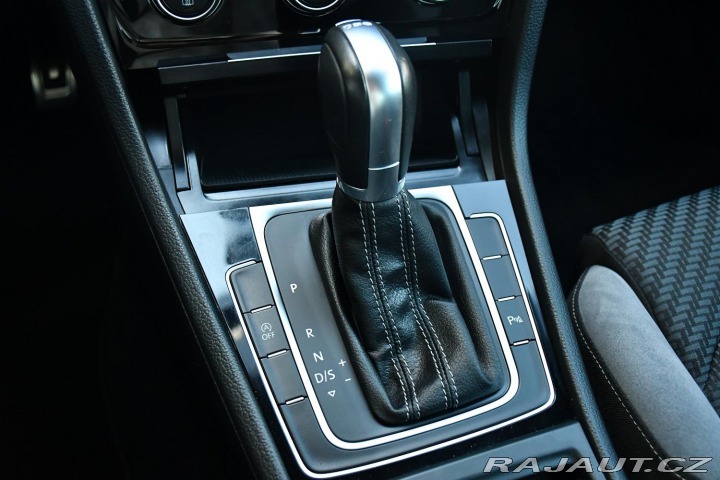 Volkswagen Golf 1.4TSi DSG R-LINE ČR 2017