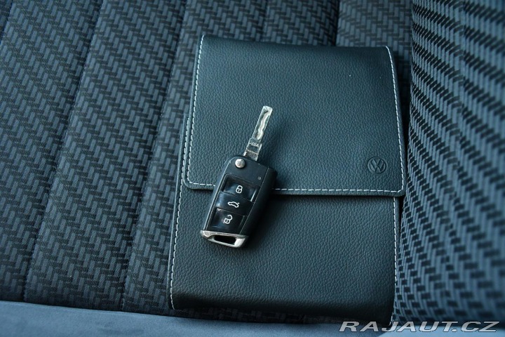 Volkswagen Golf 1.4TSi DSG R-LINE 2017