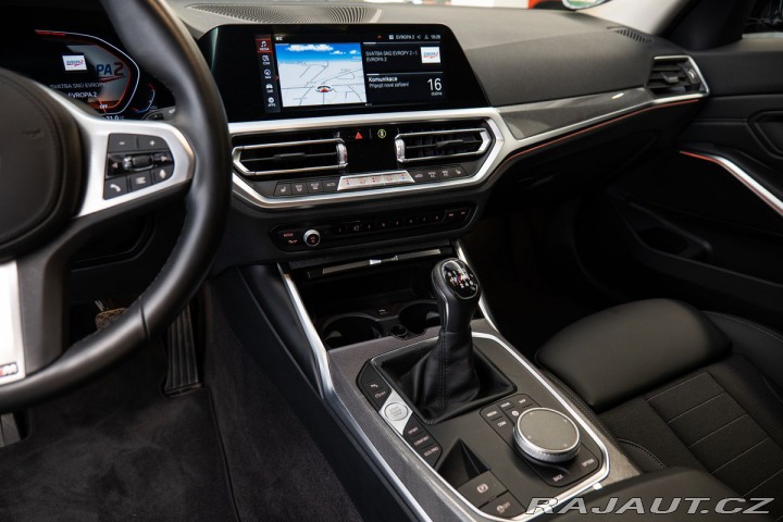 BMW 3 d Touring Manuál 2022