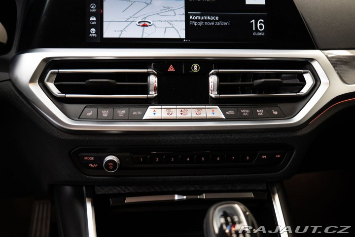 BMW 3 d Touring Manuál 2022