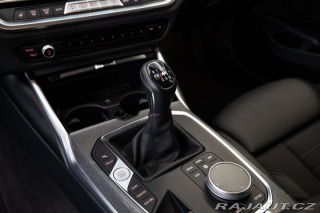 BMW 3 d Touring Manuál 2022