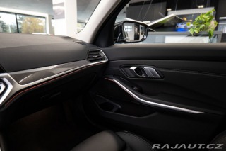 BMW 3 d Touring Manuál 2022