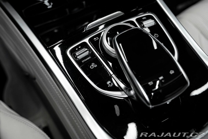 Mercedes-Benz G  2023