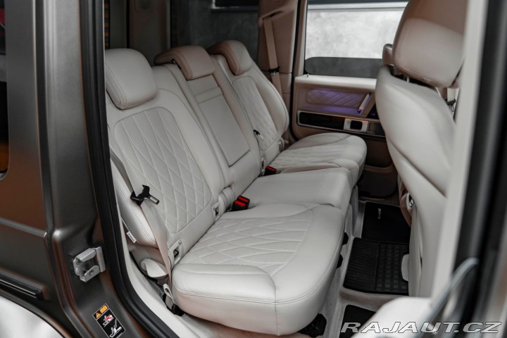 Mercedes-Benz G  2023