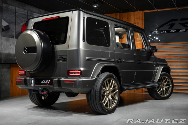 Mercedes-Benz G  2023
