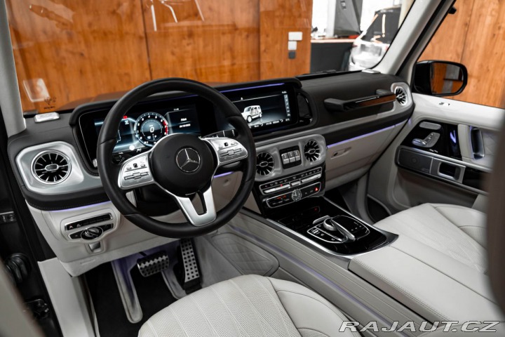 Mercedes-Benz G  2023