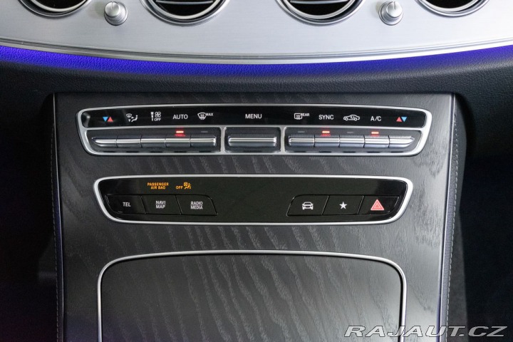 Mercedes-Benz E E 200 4MATIC*AVANTGARDE*Č 2022