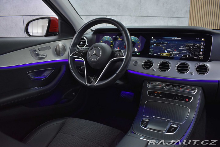 Mercedes-Benz E E 200 4MATIC*AVANTGARDE*Č 2022