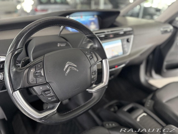 Citroën Grand C4 Picasso 2,0HDi AUT*Masáže*REZERVA 2015
