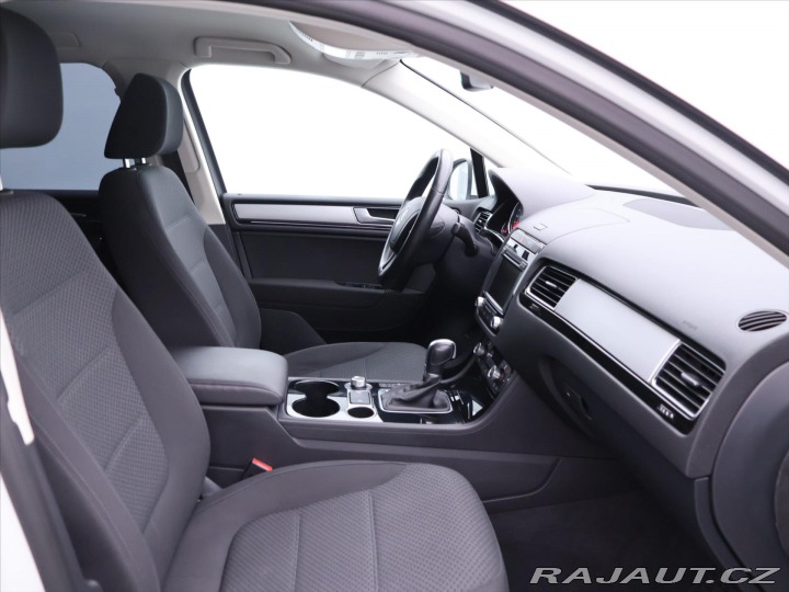 Volkswagen Touareg 3,0 TDI 193kW 4x4  Tažné 2017