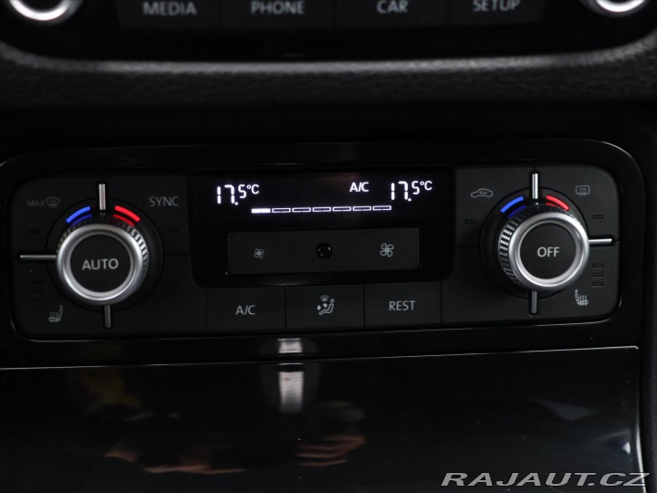 Volkswagen Touareg 3,0 TDI 193kW 4x4  Tažné 2017