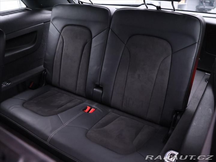 Audi Q7 3,0 TDI 180kW S-LINE CZ 7 2011