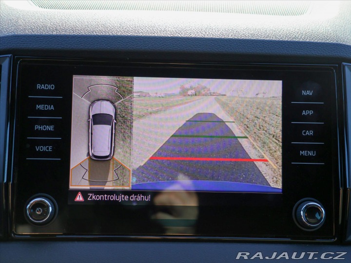 Škoda Karoq 1,5 TSi Sportline DSG 1.M 2025