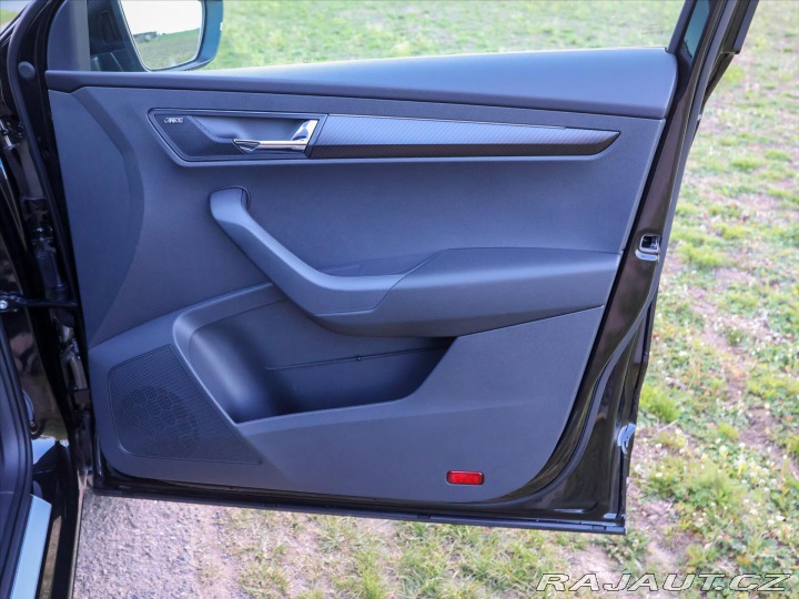 Škoda Karoq 2,0 TDI 4x4 DSG Sportline 2025