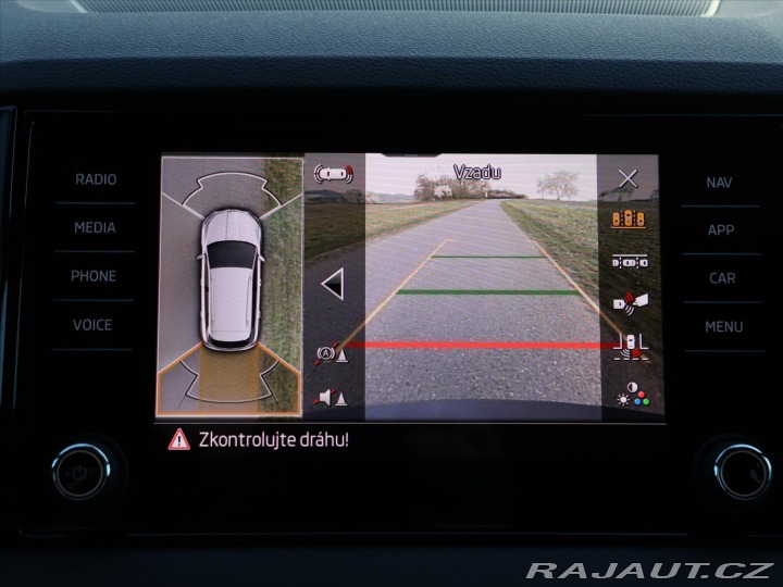 Škoda Karoq 2,0 TDI 4x4 DSG Sportline 2025