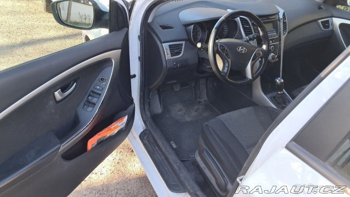 Hyundai i30 Osobni automobil 2014