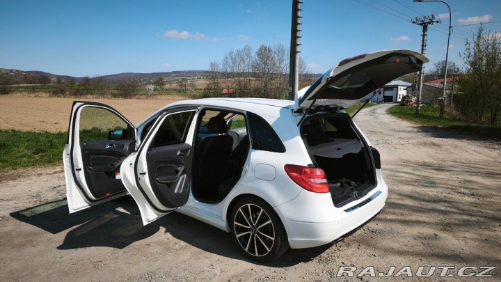 Mercedes-Benz Ostatní modely AMG One 2,2   CDI 125kw AMG paket 2014