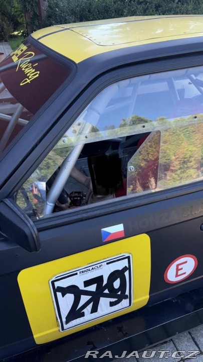 Opel Kadett Závodní auto 1800