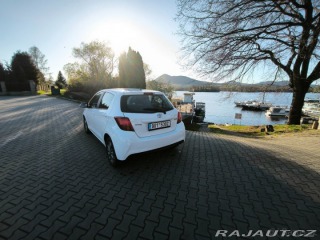 Toyota Yaris 1,3 1800