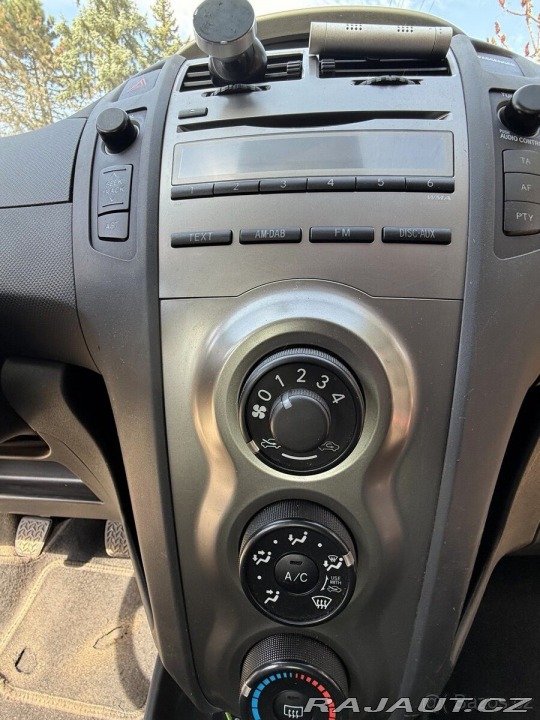 Toyota Yaris 1,0 2009