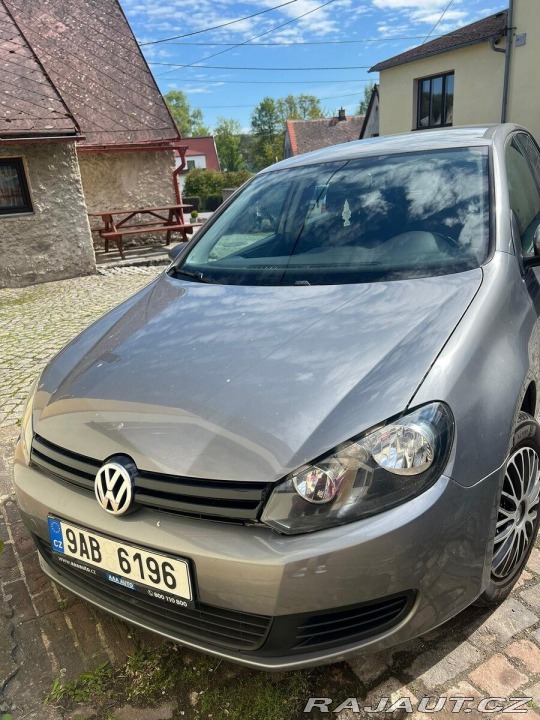 Volkswagen Golf 1,6   r.v 2010. tdi 77kw 2010