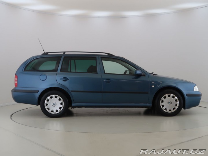 Škoda Octavia 1.6i,75kW,Manuál 2003