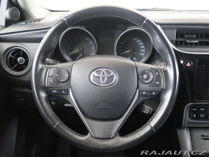 Toyota Auris 1.6VVT-i,CZ,1Maj,Active T 2018