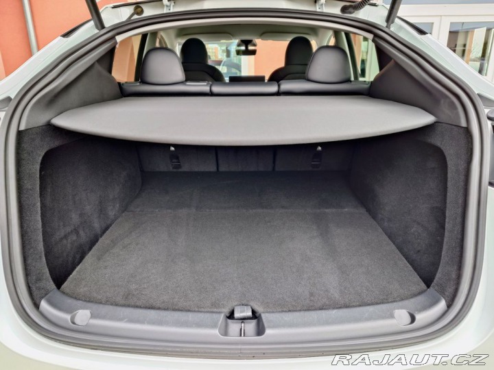 Tesla Model Y L.R. Dual Motor 378 REZER 2022