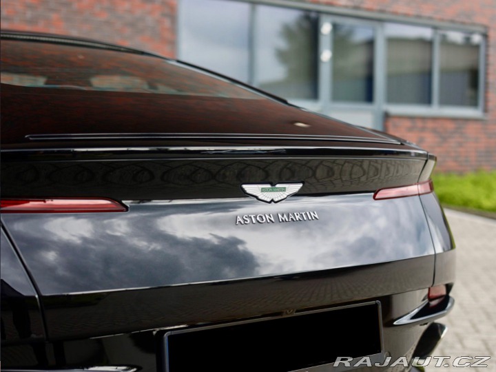 Aston Martin Ostatní modely DB  DB11 4.0 V8 375KW, 360ka 2020