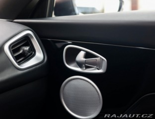 Aston Martin Ostatní modely DB  DB11 4.0 V8 375KW, 360ka 2020