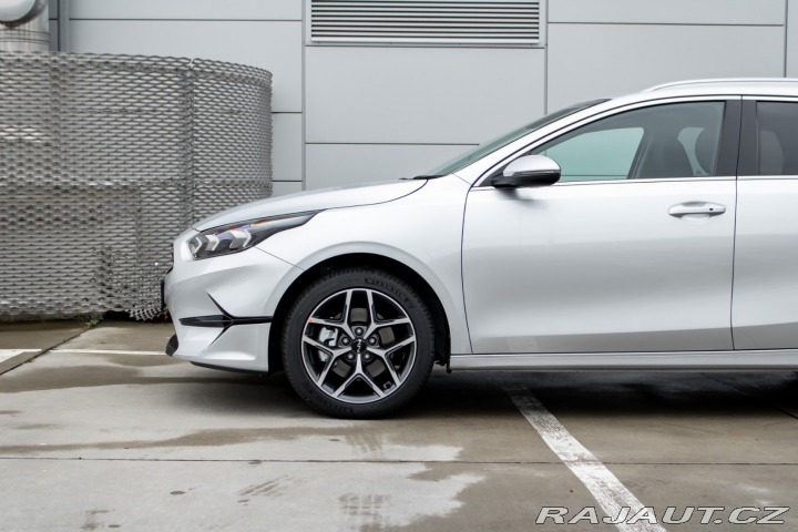 Kia Ostatní modely Ceed SW  Ceed SW 1.5 T-GDi/ GOLD 2025