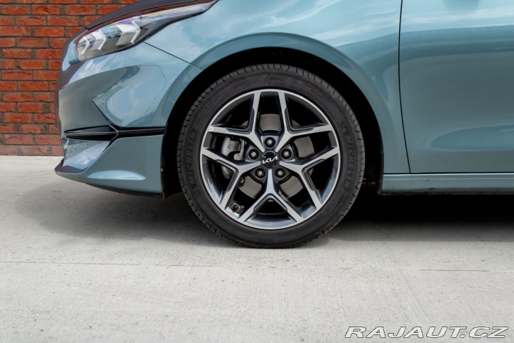 Kia Ostatní modely Ceed SW  Ceed SW 1.5 T-GDi/ GOLD 2025