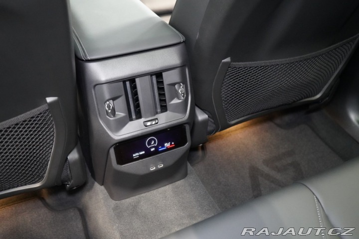 BMW X3 M50*XDRIVE*LED*HUD*NEZ.TO 2025